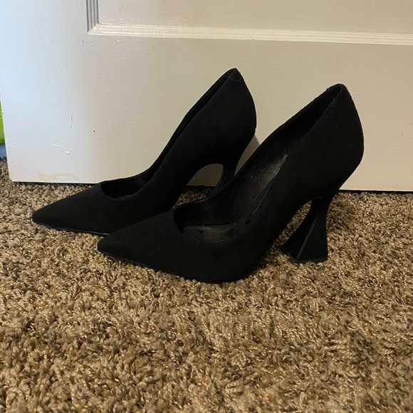 Steve Madden Shoes - SOLD! Black suede Steve Madden heels